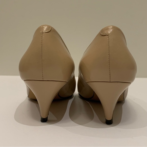 Size 4.5/34 Euro Liz Claiborne Vintage Beige Heels Pumps, Made in Spain - Picture 5 of 10